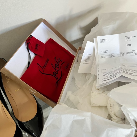 Christian Louboutin Pigalle 85 Patent Red Sole Pumps - Picture 12 of 13